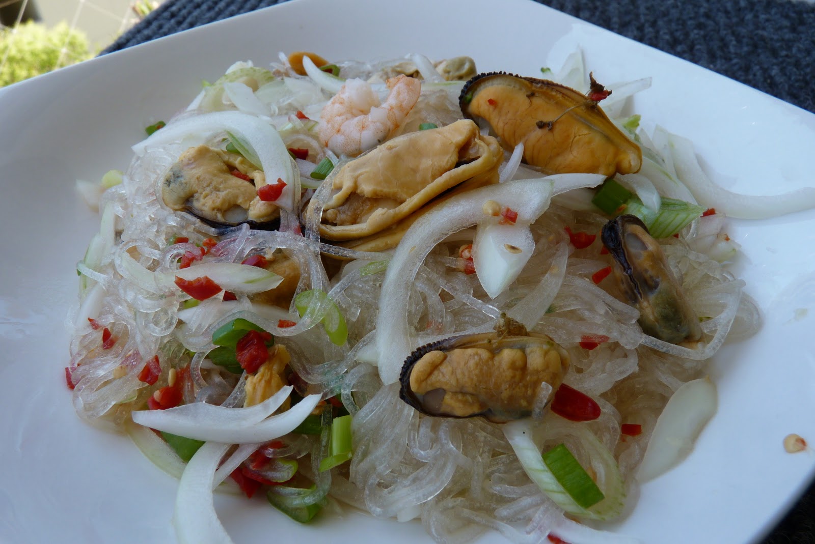 AROKAYA Chile Light and Delicious Green Bean Vermicelli Salad with
