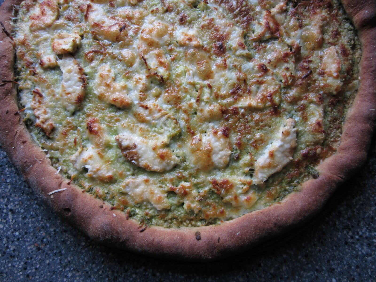 Roasted Garlic, Pesto & Chicken Pizza