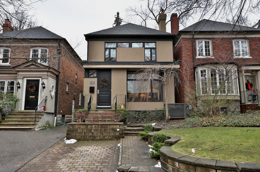 What kind of dwelling can you get for $2M In Toronto nowadays ?