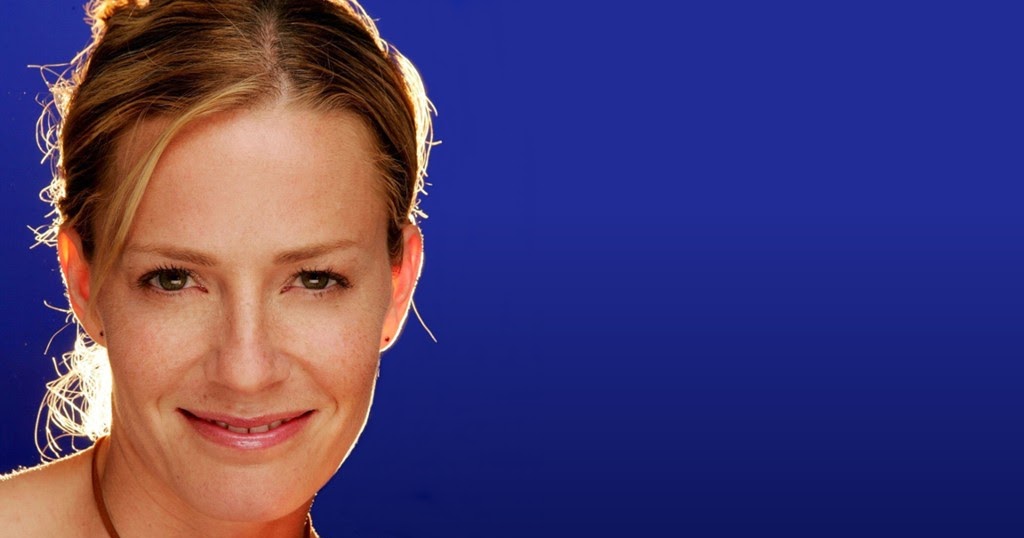 Break Screen: American actress Elisabeth Shue Wallpapers