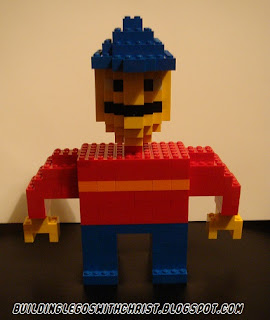 LEGO Supersize Minifigure