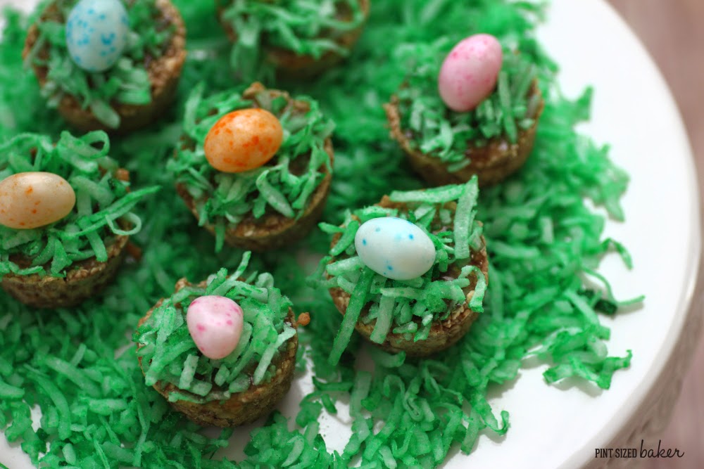 Get ready for the Easter Bunny with this Easter Egg Nest Recipe! Your children will enjoy making them with you and they're simple but cute!