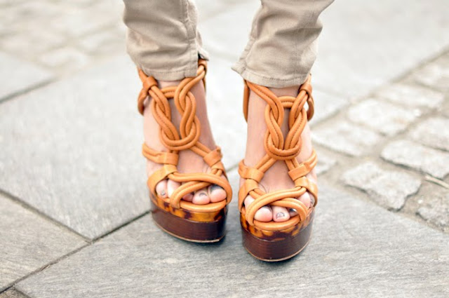 gucci metallic wedges