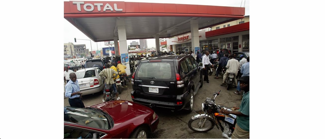 Fuel scarcity filling stations in Lagos sell at N100 per litre