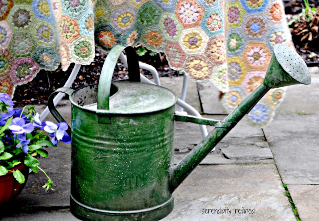 Spray painted white metal iron patio furniture spring table tea garden vintage watering can