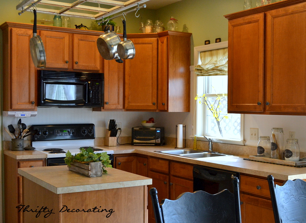 Thrifty Decorating How to Hang Beadboard Wallpaper