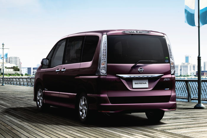 nissan serena nissan serena