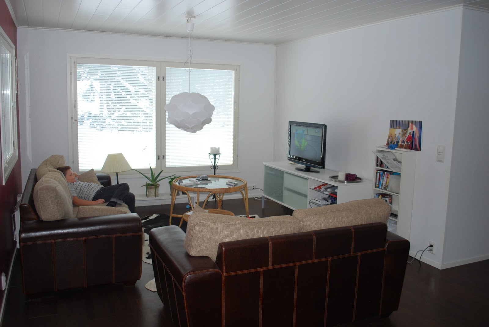Rött hus vita knutar: mitt vardagsrum.
