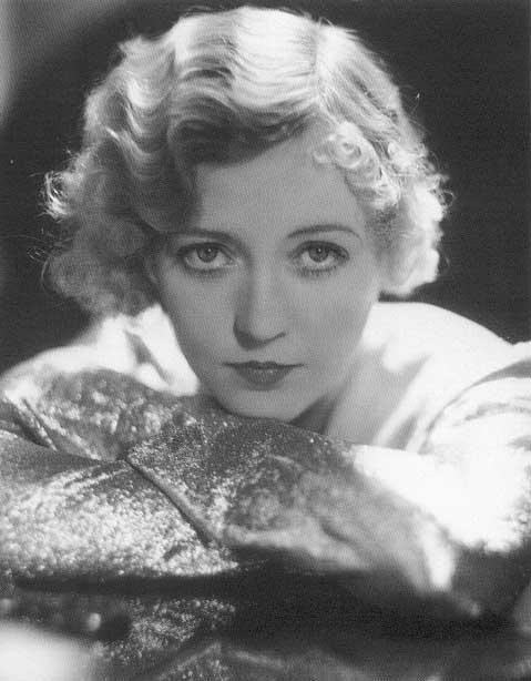 FASHION HISTORY: The Roaring Twenties - Live Life in Style FASHION HISTORY: The Roaring Twenties - Live Life in Style