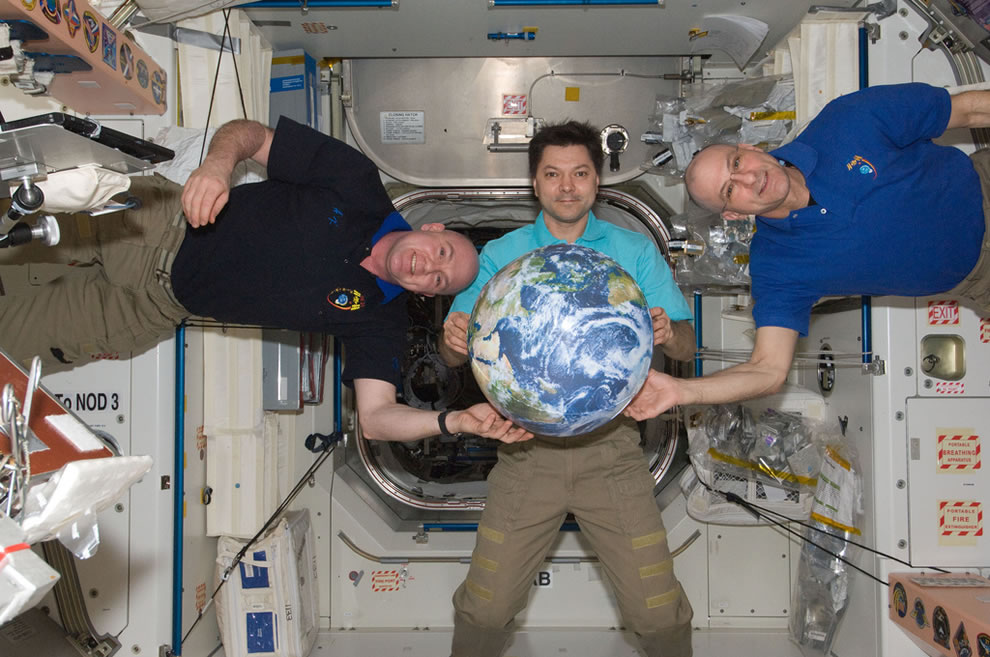 ISS-Expedition-31-crew-Oleg-Kononenko-Andre-Kuipers-and-Don-Pettit.jpg