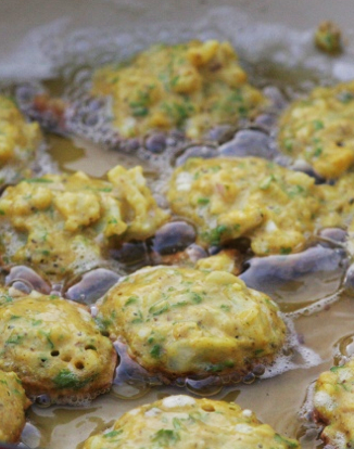 Scrumpdillyicious Spiced Cauliflower Fritters With Lime Yogurt Sauce