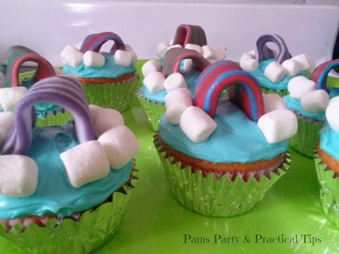 LEGO Movie Cloud Cuckooland Cupcakes LEGO Movie Cloud Cuckooland Cupcakes