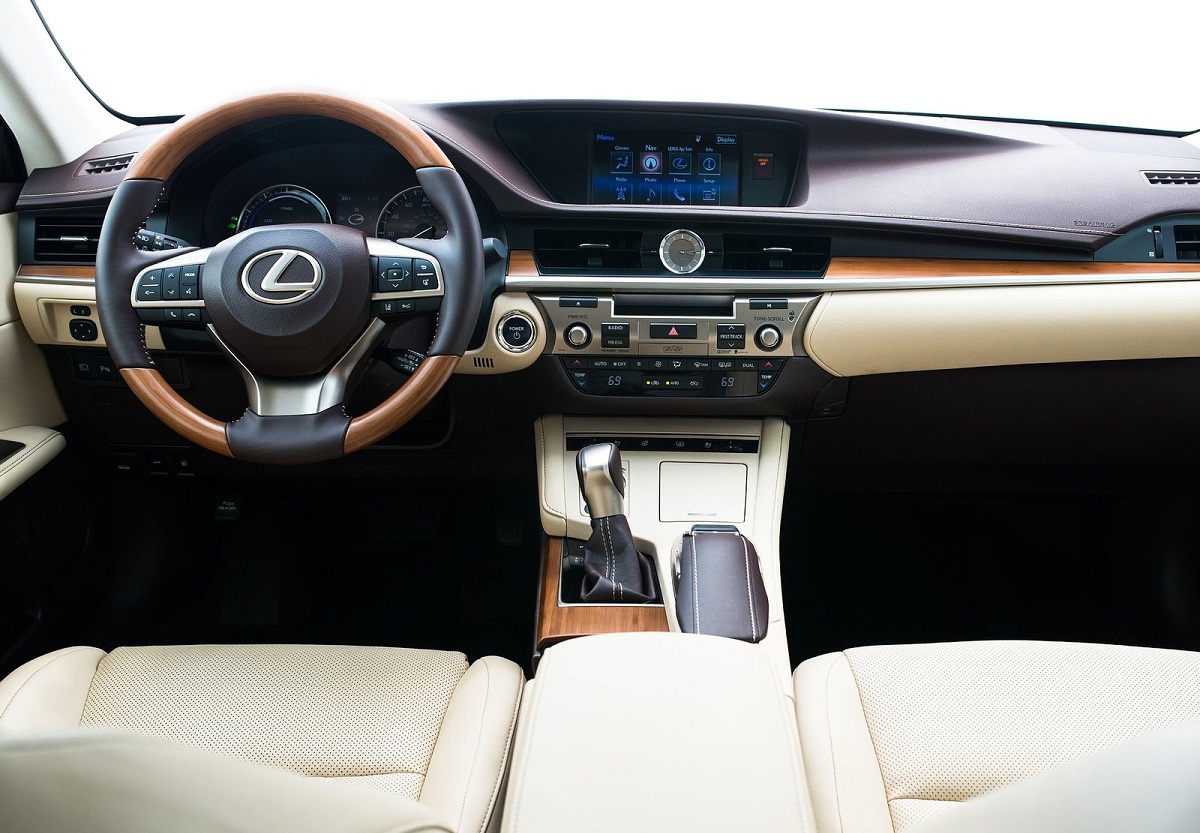 2016 lexus gs 450h facelift debuts with spindle grille 2 0 in car reviews new car pictures for 2018 2019 lexus 2016 lexus gs 450h facelift debuts with spindle grille 2 0 in car reviews new car pictures for 2018 2019 lexus