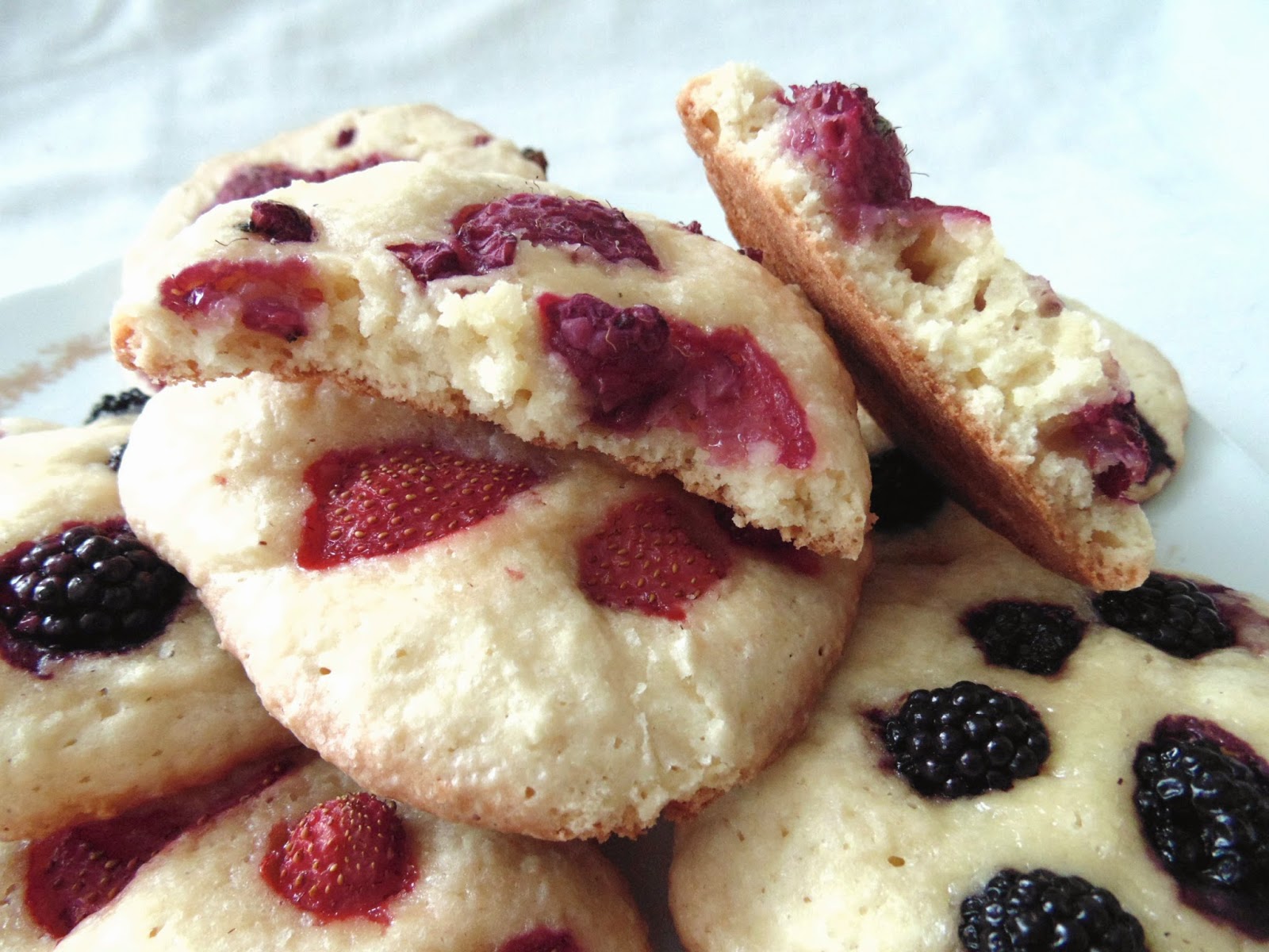GATEAU GAGA Love cakes Biscuits aux fruits rouges