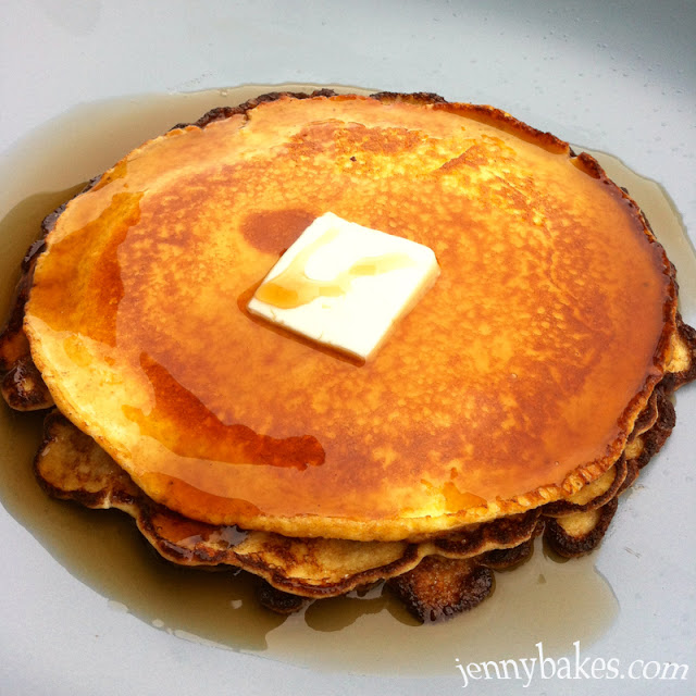 Jenny Bakes Cream Cheese Pancakes (lowcarb, glutenfree)