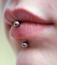 Piercing na Boca Piercing na Boca Em mulheres