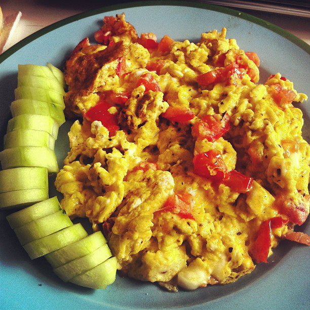 Domatesli omlet Domatesli omlet