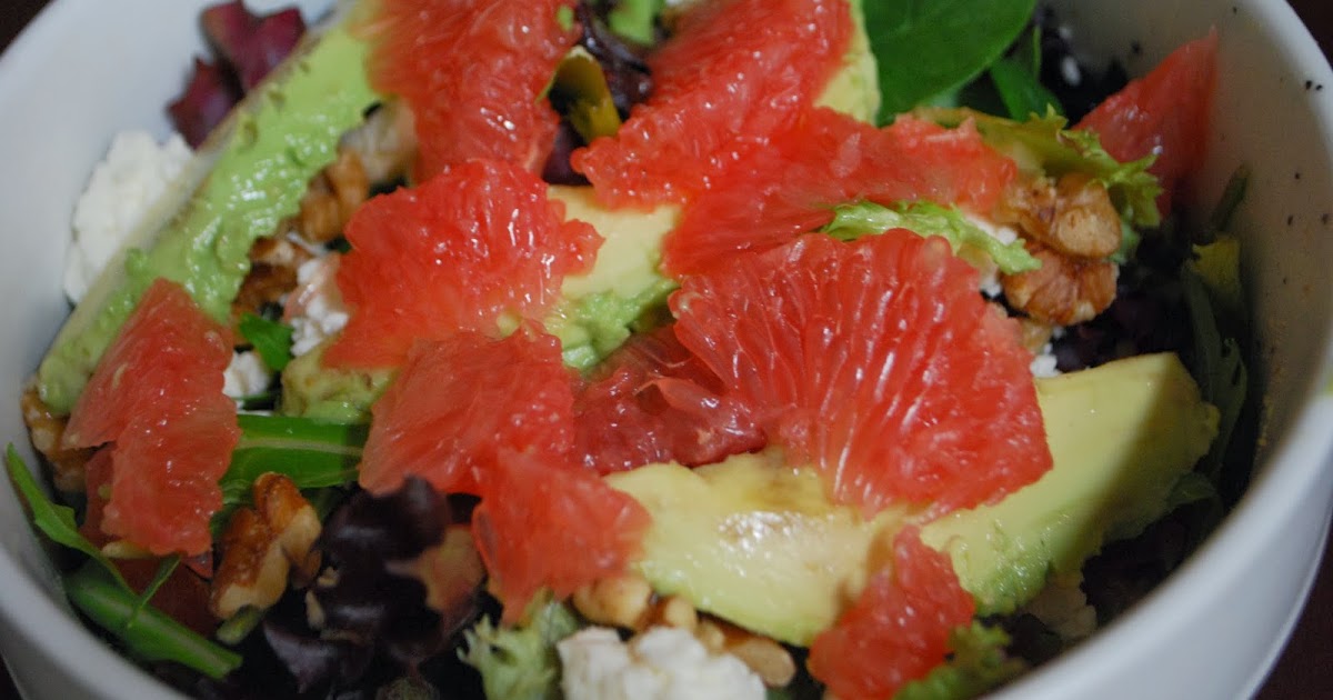 Simply Mangerchine Grapefruit, Avocado, Feta, and Walnut Salad