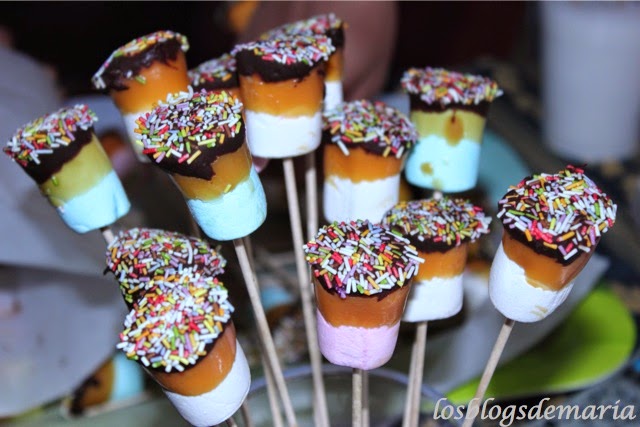 Paletas de Masmelos En verdad es muy fácil decorar y hacer estas ... Paletas de Masmelos En verdad es muy fácil decorar y hacer estas ...
