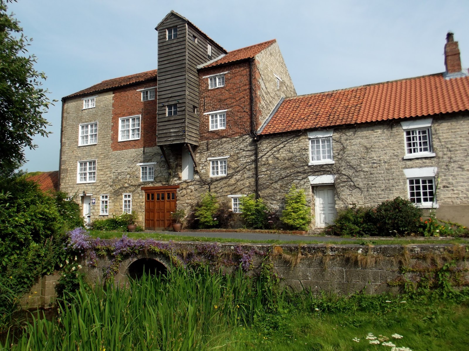 Vivers Mill. The old water mill.