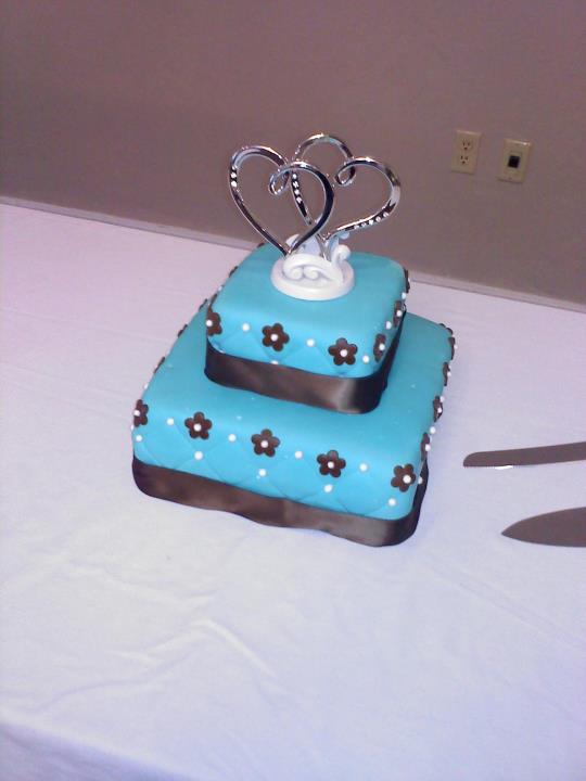 Blue Brown Wedding Cake Quilted Diamond Pattern