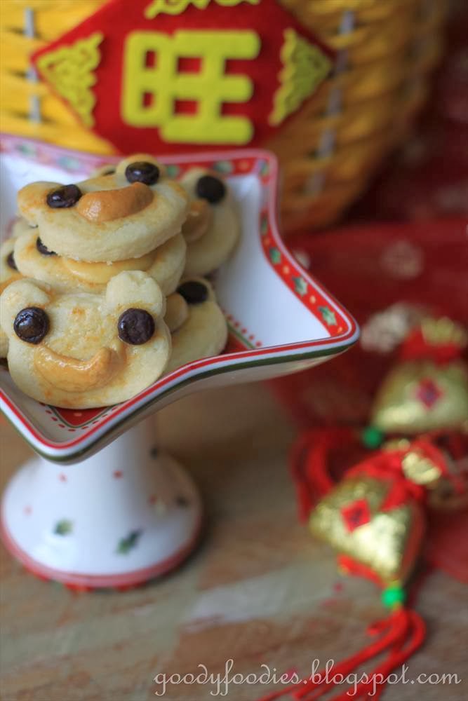 GoodyFoodies Recipe Cute animal cashew nut cookies (CNY)