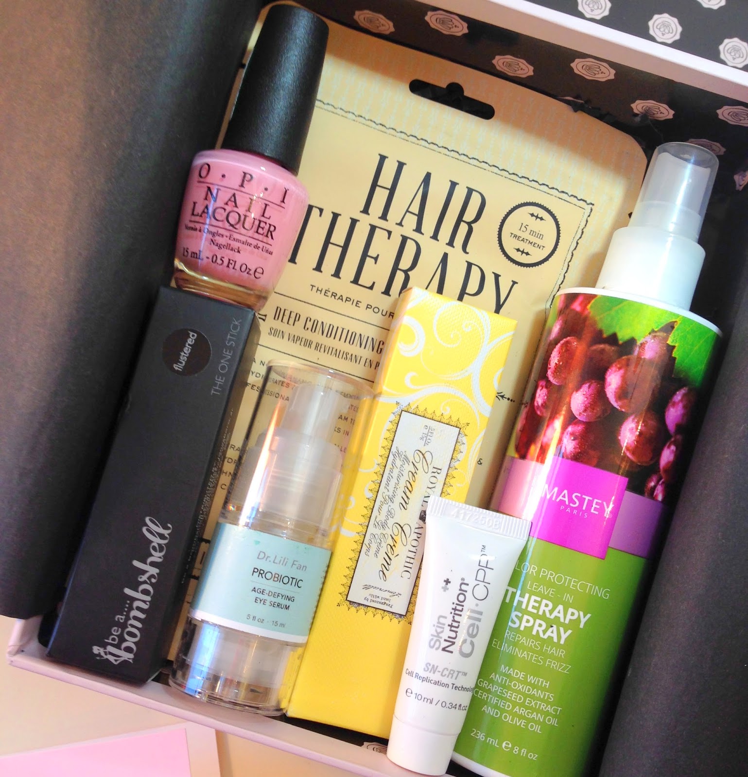 Fashion Maven... Mommy GLOSSYBOX Collab Box With COSMOPROF Preview