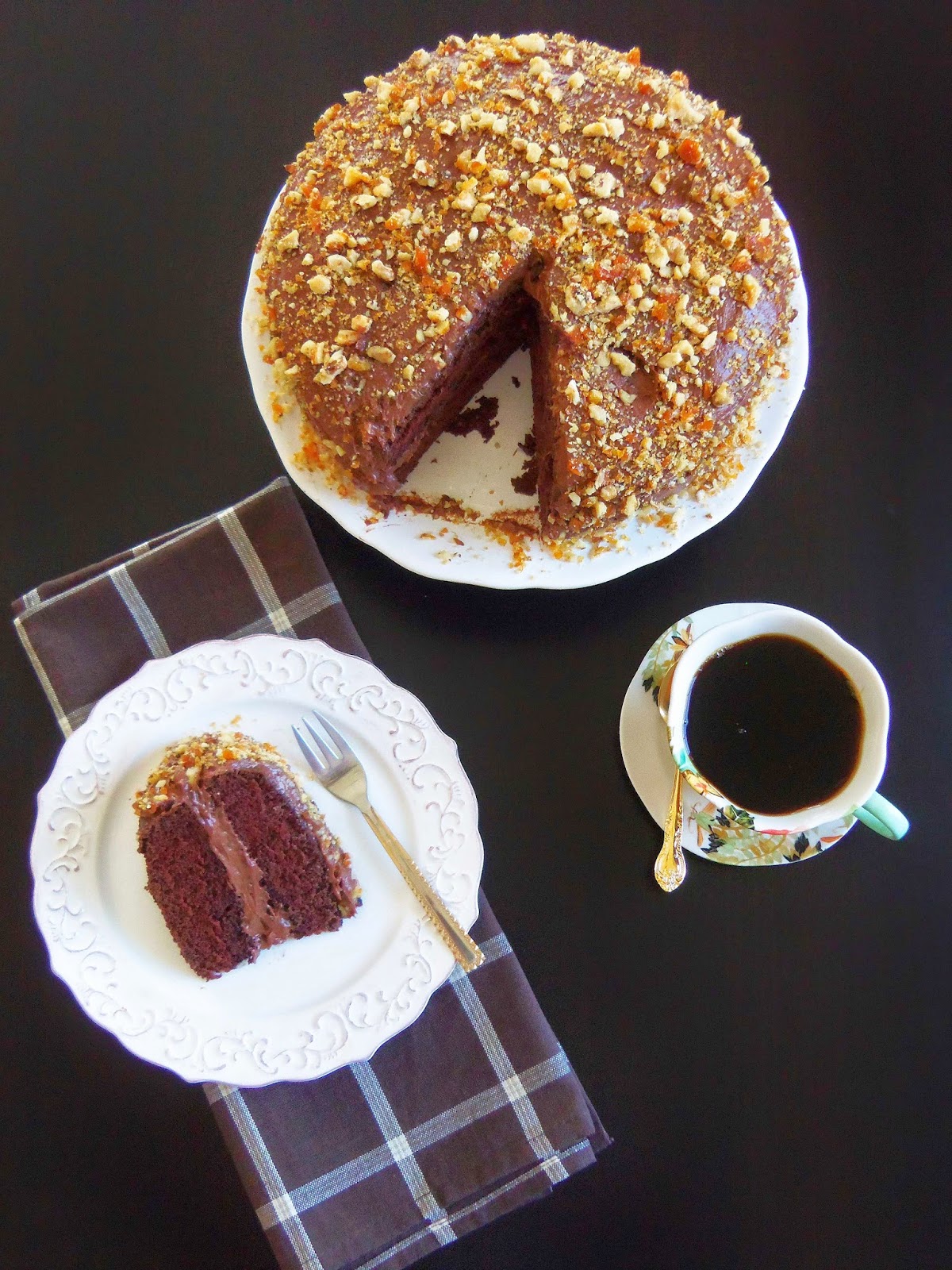 Simply Romanesco Chocolate Cake with Walnut Brittle
