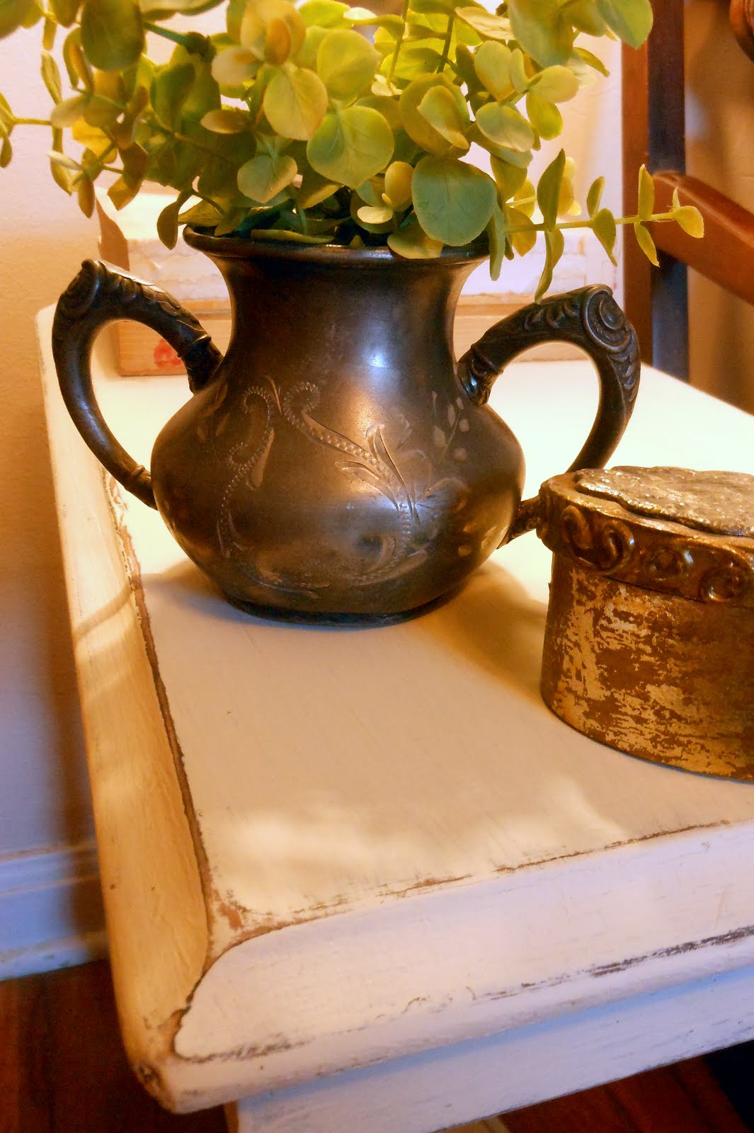 Revisionary Life: ANSWERS to Your Annie Sloan Chalk Paint Questions...