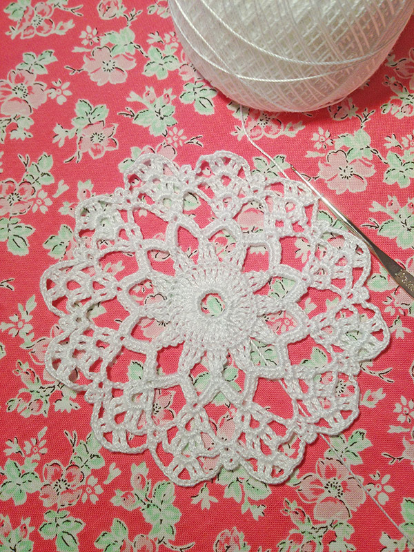 Doily Jenny by Anabelia