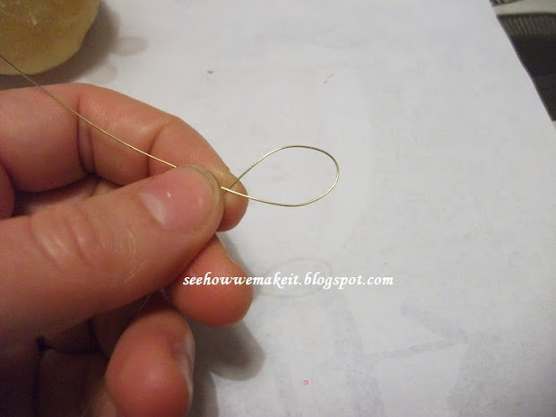 spring wire necklace with nail