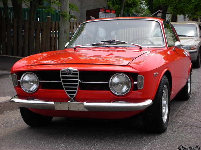 Alfa Romeo GT 1300 Junior pictures classic cars
