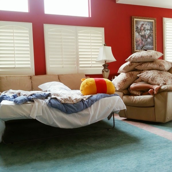 Lazy Day Sleepover // Makeshift Pillow Fort Lazy Day Sleepover // Makeshift Pillow Fort