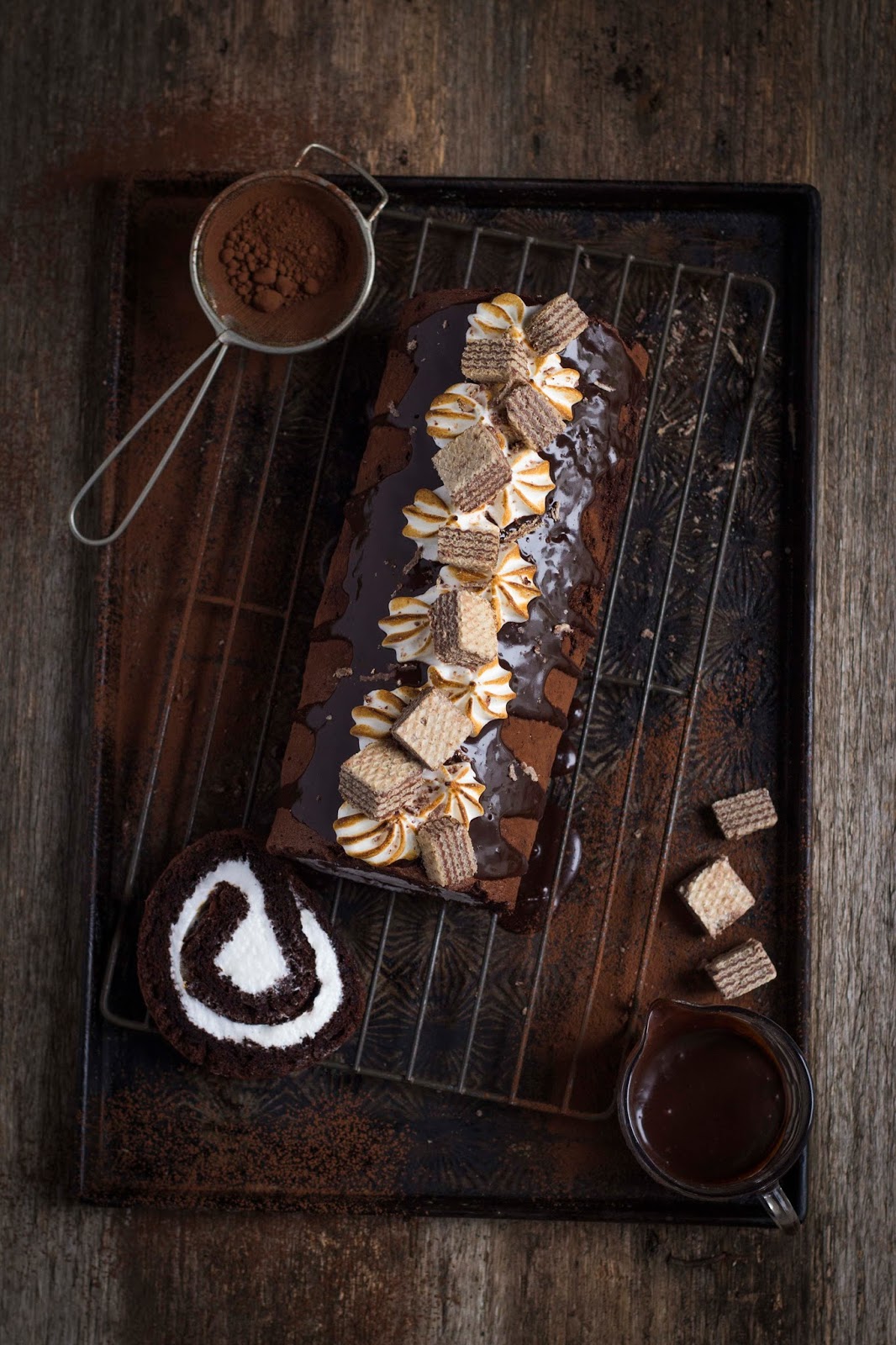 The Kate Tin Chocolate Marshmallow Log