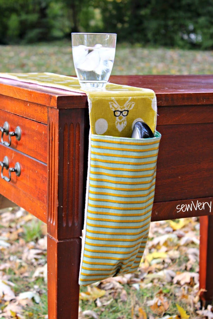 sewVery sewVery Simple Remote Control Organizer Tutorial