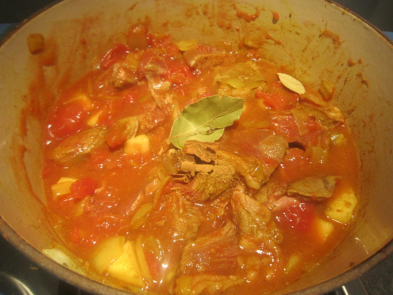Life In The Country... Very OldFashioned but NonAuthentic Beef Curry