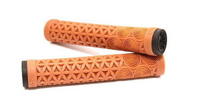 Grips CULT AK $30.000