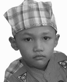 Sketch Glow Pada Wajah Dengan Photoshop CS3 Sketch Glow Pada Wajah Dengan Photoshop CS3
