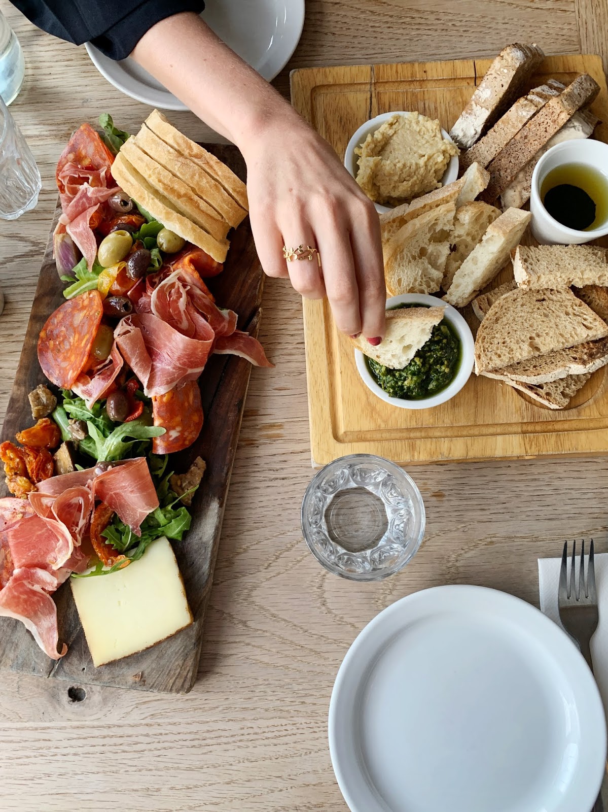 DogFriendly Restaurants, Pubs & Cafes in Bath BATH FOOD GUIDE Bath Eats