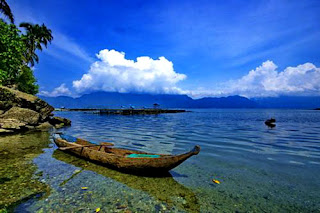 7 Danau Terdalam di Indonesia 7 Danau Terdalam di Indonesia