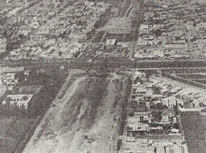 Av. Gral. Paz y Av. Rivadavia, construyéndose la Gral. Paz. -circa 1939-