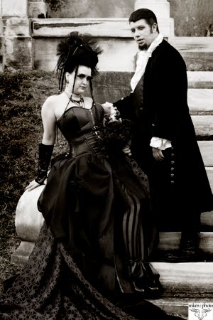Gothic Weddings are dramatic artsy expression of the couples lives and 