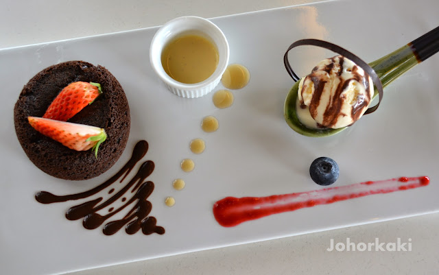 Cakes and Desserts at Lemon Tree Restaurant in Johor Bahru Cakes-Desserts-Lemon-Tree-Restaurant-Johor-Bahru
