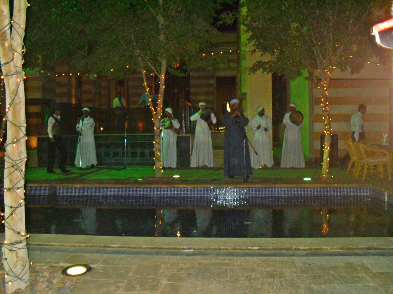 Cena con espectaculo de bailarines derviches en Egipto