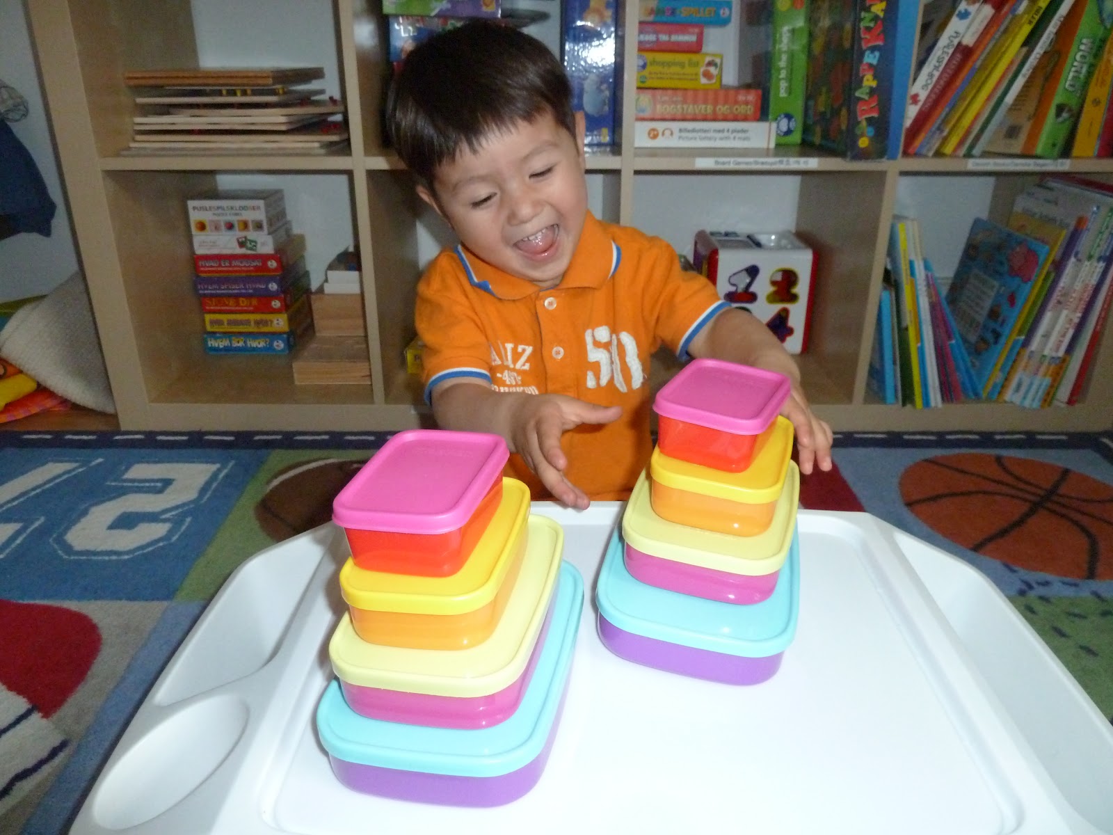 Family FECS Montessori Activity Opening & Closing Containers with Lids