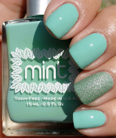 Mint - Original Mint with accent nail of Zoya - Vespa