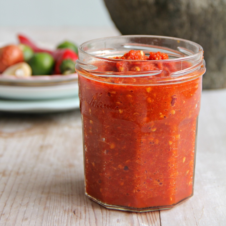 singapore shiok! sambal belacan (chilli and shrimp paste relish)