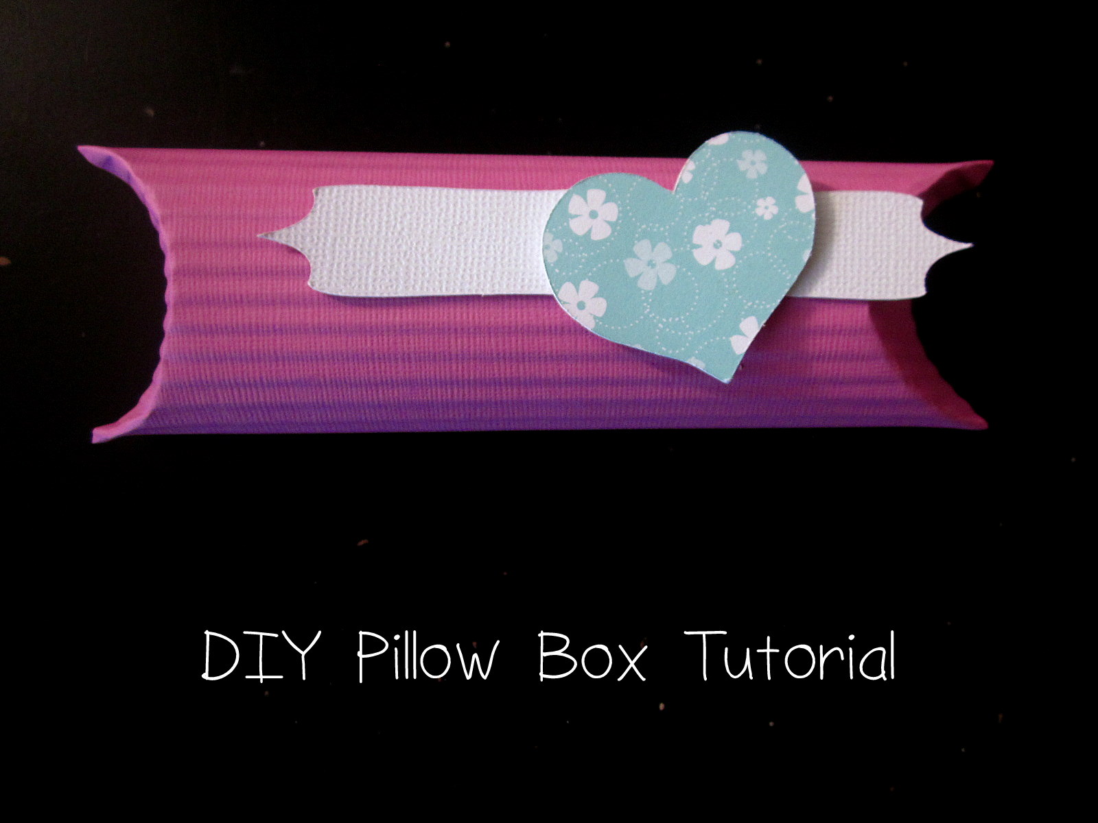 Creationz {Tutorial} DIY Pillow Box