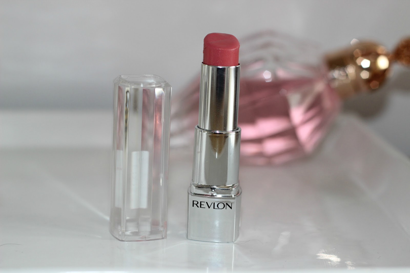 Revlon Ultra HD Lipstick In Rose Revlon Ultra HD Lipstick In Rose