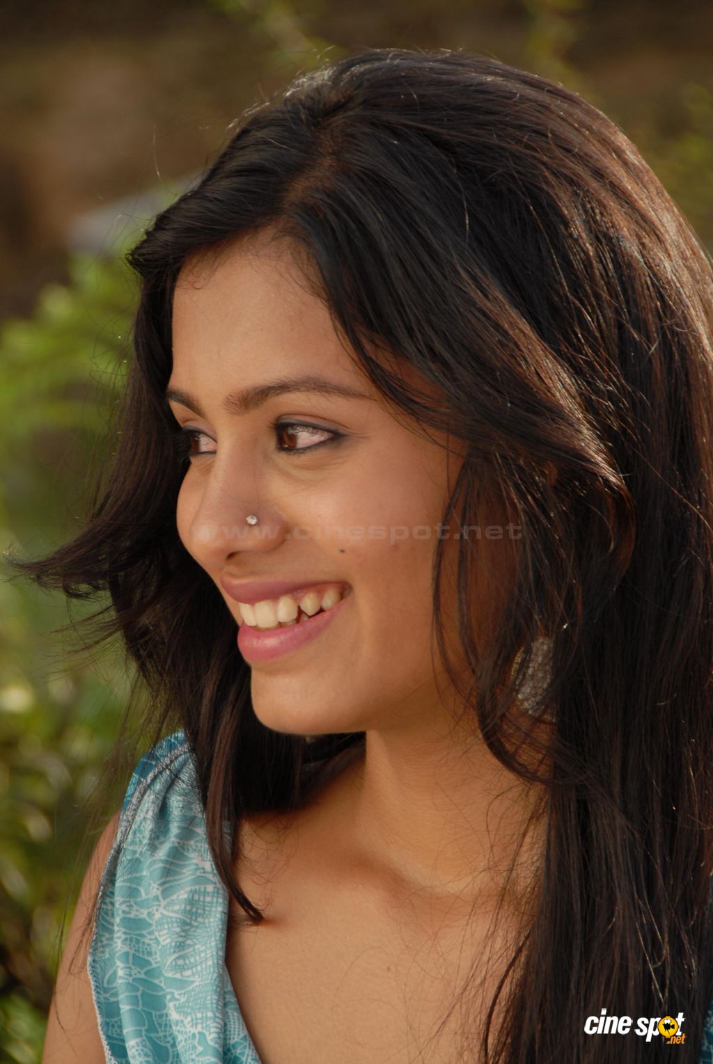 http://4.bp.blogspot.com/-1gBdEPP7Hy8/TpAdeHh5J5I/AAAAAAAAEoY/4pzLDXVvGP4/s1600/Deepa%2BSannidhi%2BPhotos%2B%25287%2529.jpg